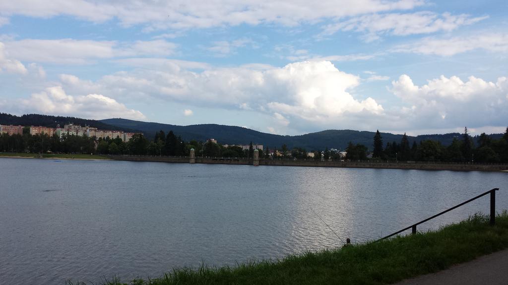 Hotel Merkur - Jablonec Nad Nisou Bagian luar foto